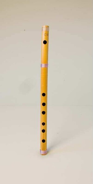 open transverse flute with finger holes