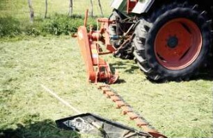 Fotografie: Futtererntetechnik, Mähwerk, Doppelmessermähwerk, Heckanbau