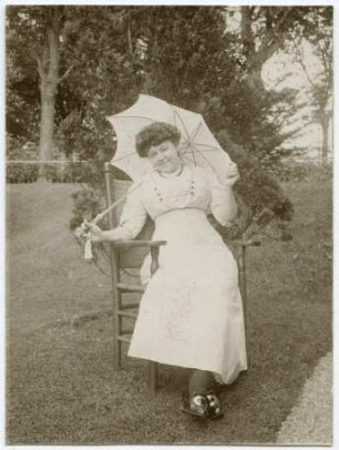 Menzel, Elisabeth (Elly), geb. von Poser