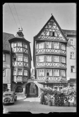 Marktplatz 12, Cafe Hahn