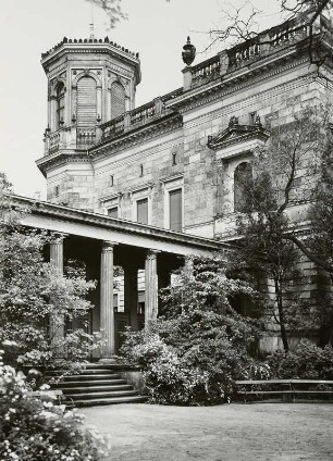Albrechtschlösser. Dresden-Neustadt, Bautzner Straße 132. Villa Stockhausen (1850-1853; A. H. Lohse). Parkseite von Osten