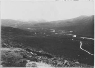 Río Milluni mit abgeleitetem Graben für den Bergbau