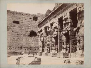 Totentempel des Ramses III. in Medinet Habu, Luxor (Theben-West): Ansicht, Erster Hof