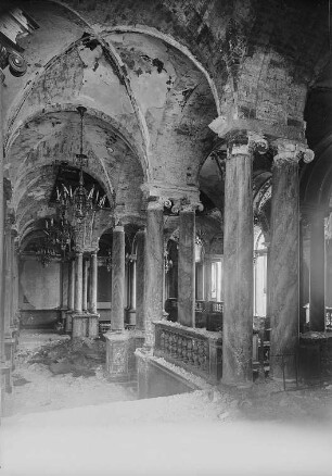 Dresden-Altstadt. Ruine des Opernhauses. Oberes Vestibül (Elbseite)