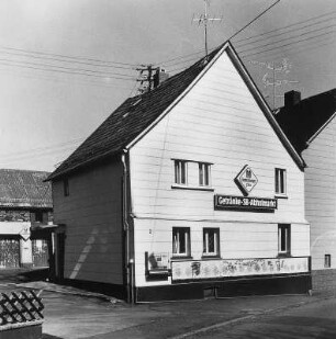 Waldbrunn, Neustraße 2