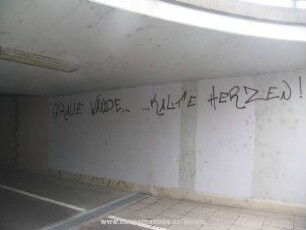GRAUE WÄNDE... ... KALTE HERZEN!