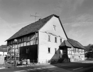 Tagelöhnerhaus und Wirtschaftsgebäude; Alsfeld, Schwalmstraße 5