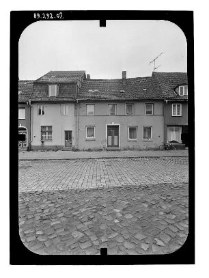 Stralsund-Franken, Frankendamm. Wohnhäuser. Straßenfront
