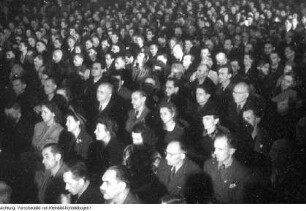 Dresden, Bühlau, Kurhaus. Gründungsparteitag der SED. Vereinigung der sächsischen SPD und der sächsischen KPD zur SED, 7. April 1946