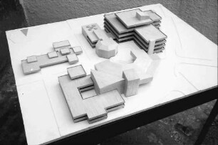 Freiburg: (Weingarten); Planmodell: Institut für Sozialpädagogik Freiburg-Weingarten