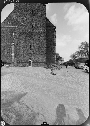 Schneeberg. Sankt-Wolfgangs-Kirche (1516-1540, Wiederaufbau ab 1952). Turmzugang