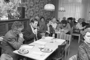 Wahlkampfveranstaltung der Karlsruher SPD zur Bundestagswahl am 6. März 1983 in der Altentagesstätte Adlerstraße