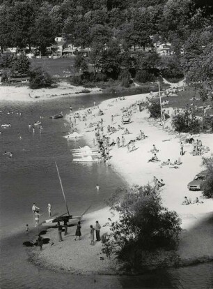Badebetrieb am Lac de Chalain