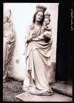 St. Wolfgang-Kapelle; Plastik, Madonna
