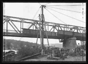 Aufbau Mainbrücke