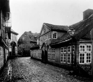 Hamburg-Altstadt. Am Stadtdeich, links Gasthaus "Zur Sägemühle". Historische Stadtansicht. Backsteinbauten