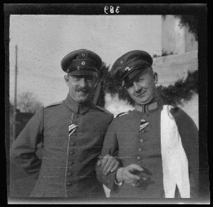 Fresnes-les-Montauban (Dep. Pas-de-Calais, Frankreich): Feld-Unterarzt Heyde, Unterzahlmeister Albert