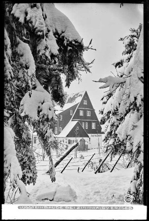 Zinnwald im Erzgebirge, Lugsteinbaude im Winter