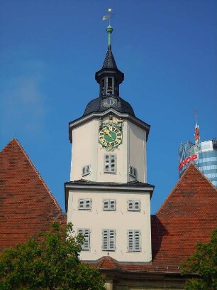 Jena - Rathaus mit Kunstuhr am Turm : Das histrorische gotische Rathaus mit der Kunstuhr am Turm steht am Marktplatz. Aufgenommen in Jena am 1. Mai 2012