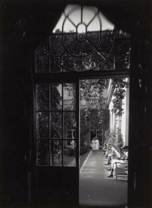 Bad Kissingen, Neues Konversationshaus : Bad Kissingen. Neues Konversationshaus (sogenanntes Regentenhaus). M. Littmann. Blick in den Innenhof