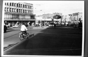Berlin: Neukölln, Herrmannplatz