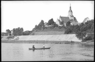 Nerchau. Blick über die Mulde mit Boot nach Nerchau