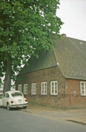 Lasbeker Straße 1: Kate: giebelständige Straßenfront: Wohntrakt, Backsteinbau
