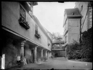 Jagsthausen Schloss Götzenburg Ansicht hinter Burghof