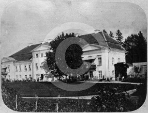 Hofseite Herrenhaus Heimar