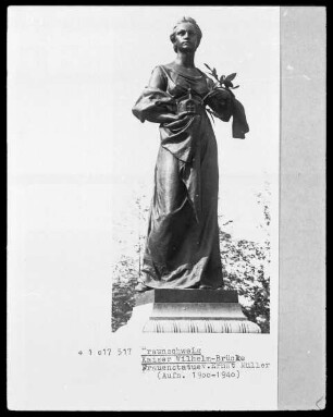 Frauenstatue