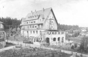 Bärenburg-Oberbärenburg. Berghotel Friedrichshöhe Oberbärenburg. Eingangsseite