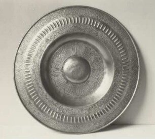 Arabesken-Schüssel aus geätzter Form