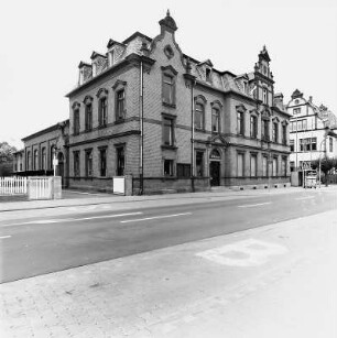 Schule von 1898; Butzbach, August-Storch-Straße 7