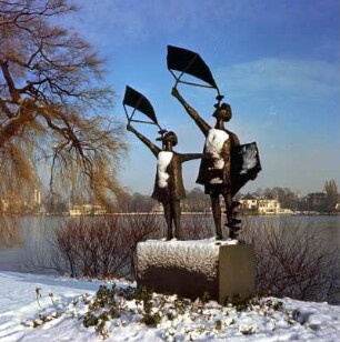 Skulptur Drachensteigen : Hamburg. Skulptur "Drachensteigen" 1963 von Gerhard Brandes (1923-2013)
