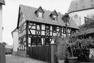 Wohnhaus; Oberursel, Hollerberg 30