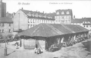 Dresden-Altstadt. Stiftsstraße mit Trödelhallen