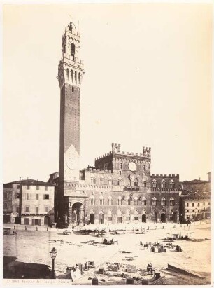 Piazza del Campo mit Palazzo Pubblico, Siena: Ansicht