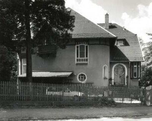 Dresden-Loschwitz, Malerstraße 12. Villa (um 1910)