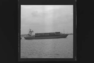 Christopher Meeder (1976), Frachtschiff, G. Peterson, Rendsburg, Bau-Nr. 559