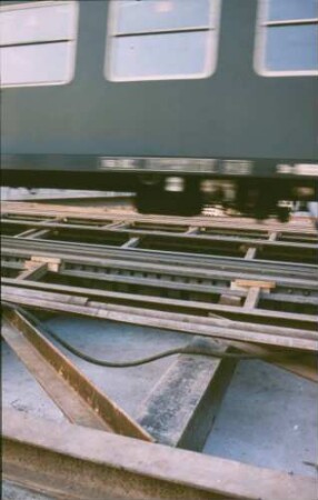 Heilbronn Böckingen Neubau Brücke 4314 Stahlstützen UIC-X-Wagen