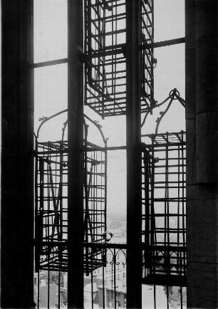Münster. Die 1375 im westfälisch-spätgotischen Stil errichtete Kirche St. Lamberti. Ansicht der Täuferkörbe