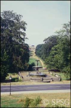 Potsdam, Park Sanssouci, Blick über die Viehtränke zum Ruinenberg.