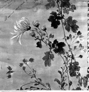 Kakemono mit Chrysanthemenzweig, Iris und Phantasieblumen