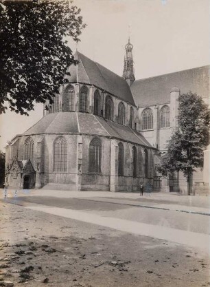 Alkmaar, Laurenskerk : Holland. Alkmaar. Laurenskerk (Laurentiuskirche), Außenansicht