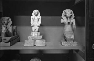 Statuette Thutmosis' III. (opfernd)
