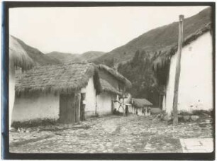 Dorfstraße in Morochata
