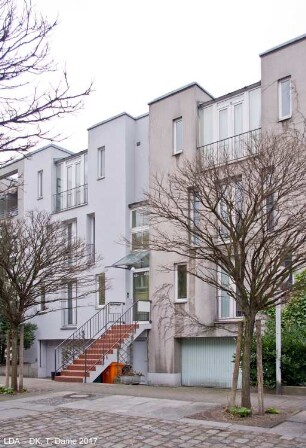 Tor- und Stadthäuser an der Lützowstraße / Reihenhaus; Berlin, Mitte