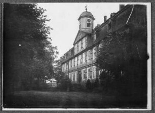 Am Gutshof in Arolsen, gehört zum fürstlichen Schloss
