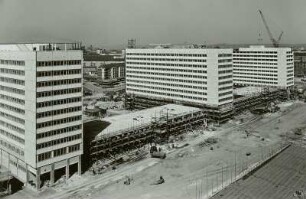 Dresden-Altstadt, Prager Straße. Baustelle Hotels "Bastei", "Königstein" und "Lilienstein" (1968-1969; M. Arlt, K. Haller, K.-H. Schulze)