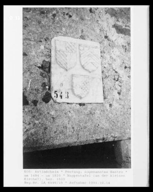 Wappentafel mit Wappen des Großmeisters Fabrizio del Carretto